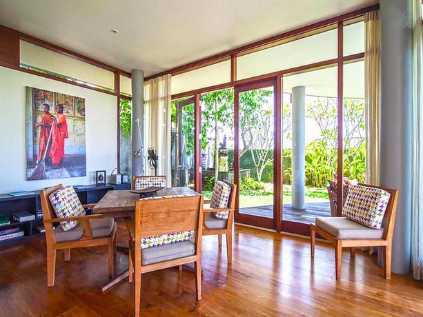 The Colonnade by Exotiq Villa Holidays