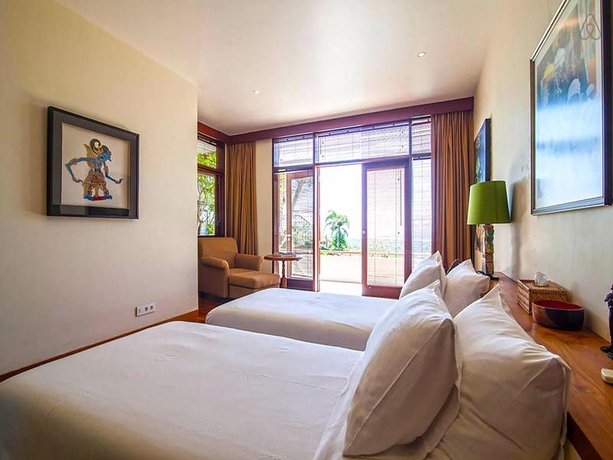 The Colonnade by Exotiq Villa Holidays