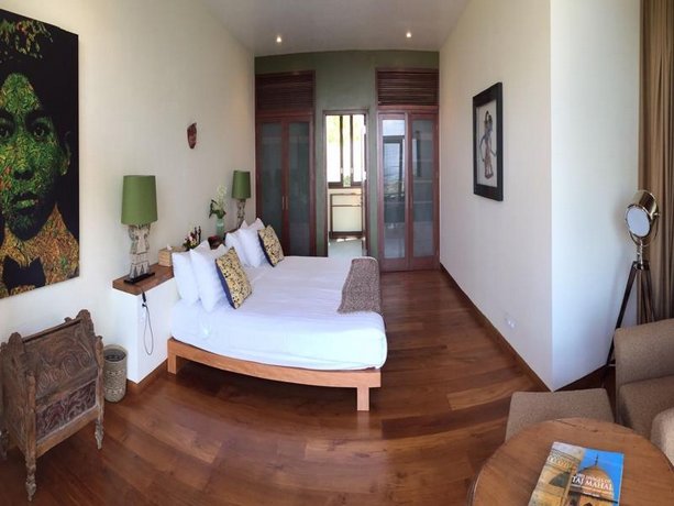 The Colonnade by Exotiq Villa Holidays