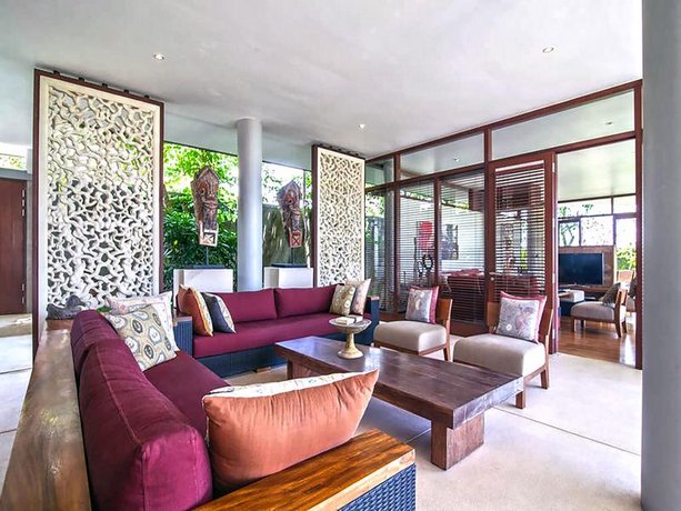 The Colonnade by Exotiq Villa Holidays
