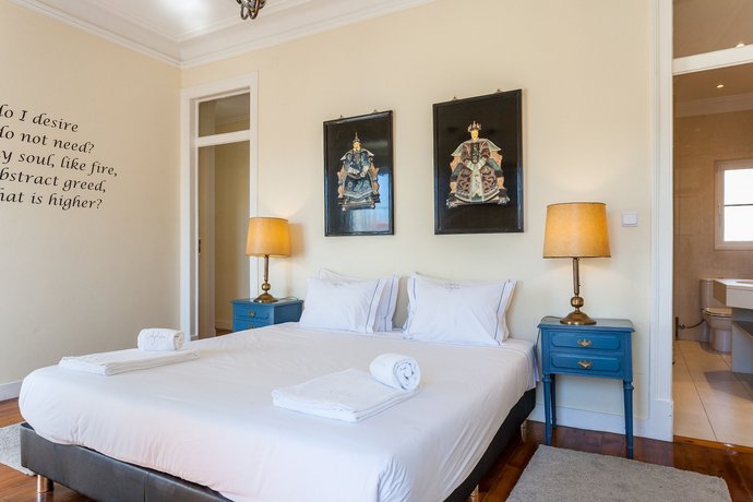 Fernando Pessoa Apartments RentExperience