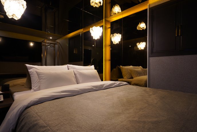 The Gray Hotel