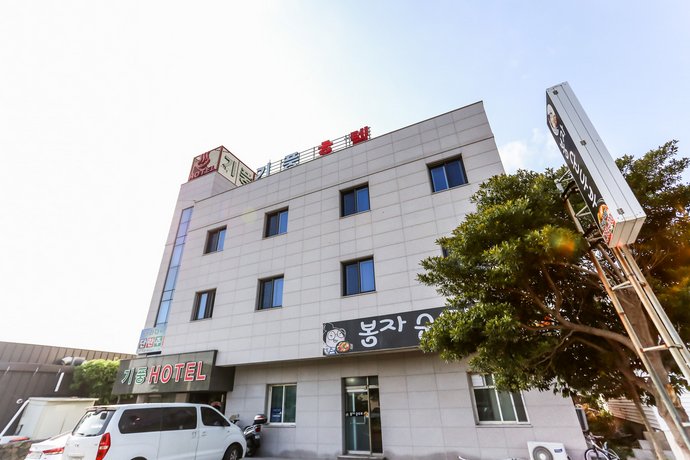 Gipoong Hotel