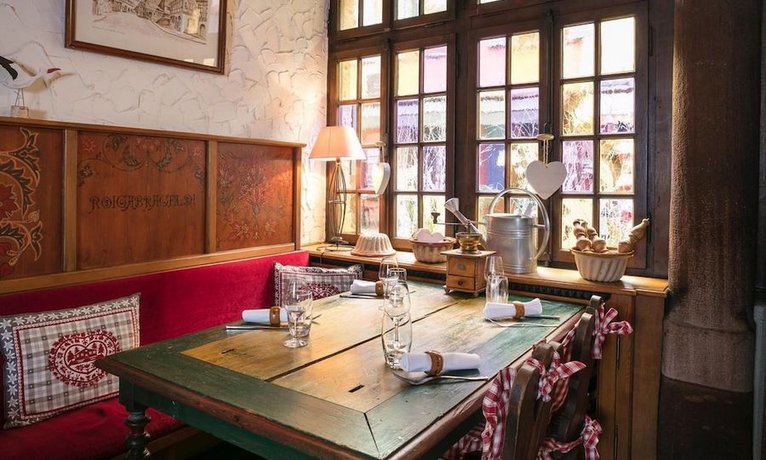 Relais et Chateaux Le Chambard