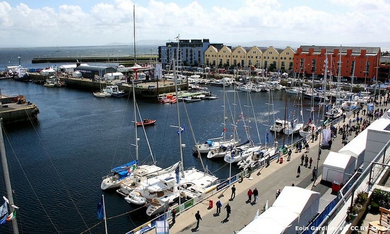 Connemara Coast Hotel