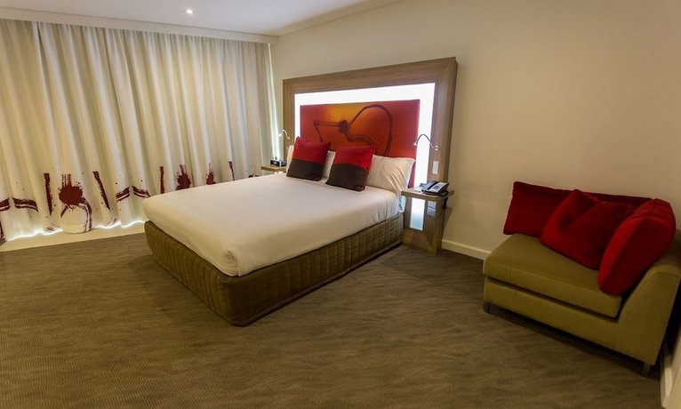 Novotel Sydney West HQ