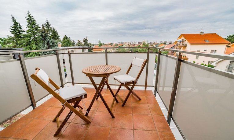 Hotel Dolphin Senec