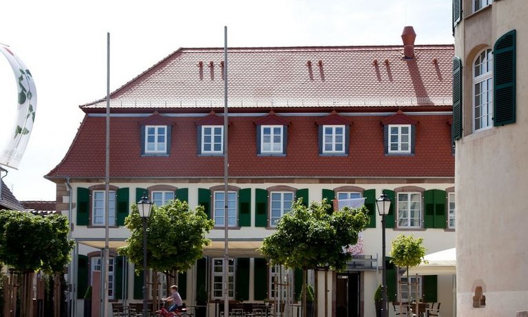 Schlosshotel Bergzaberner Hof