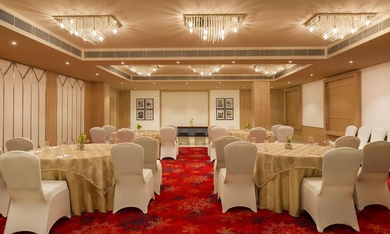 Red Fox Hotel Dehradun