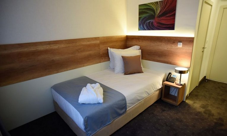 Hotel Santiny