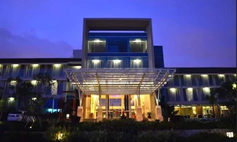 Emersia Hotel and Resort