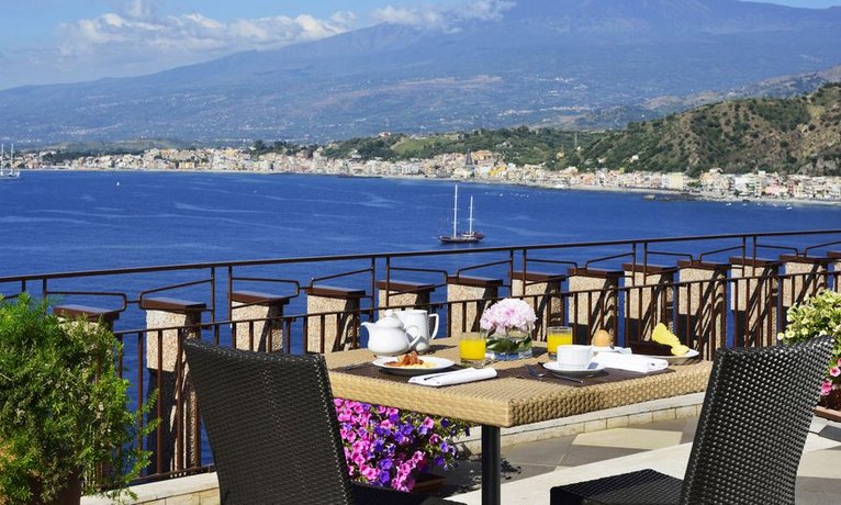 UNAHOTELS Capotaormina