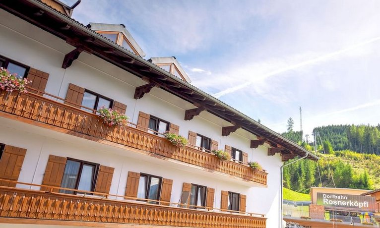 Gut Wenghof - Family Resort Werfenweng