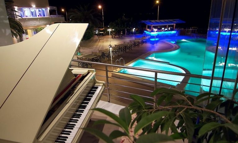 Heliotrope Hotels