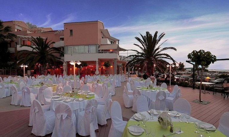 Heliotrope Hotels
