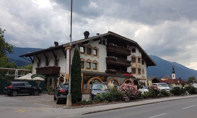 Hotel Tyrolis Inzing Austria thumbnail