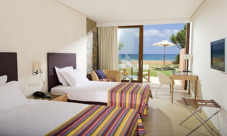 Kernos Beach Hotel & Bungalows