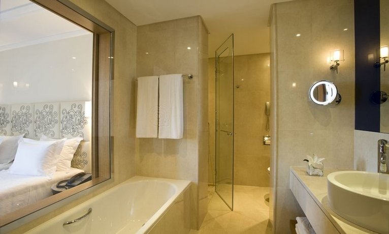Kernos Beach Hotel & Bungalows