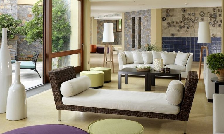 Kernos Beach Hotel & Bungalows