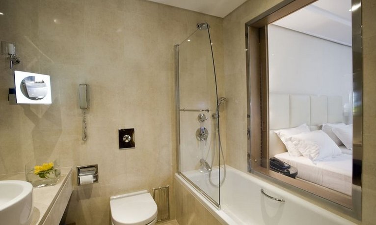 Kernos Beach Hotel & Bungalows