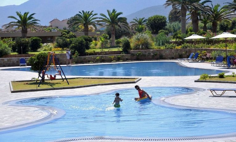 Kernos Beach Hotel & Bungalows