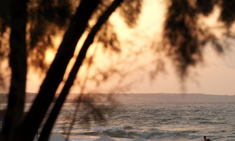 Kernos Beach Hotel & Bungalows