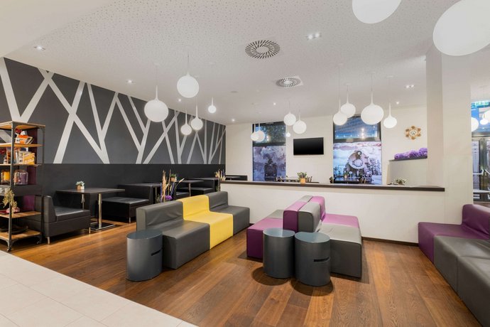 Star Inn Hotel Premium Wien Hauptbahnhof by Quality