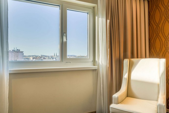 Star Inn Hotel Premium Wien Hauptbahnhof by Quality
