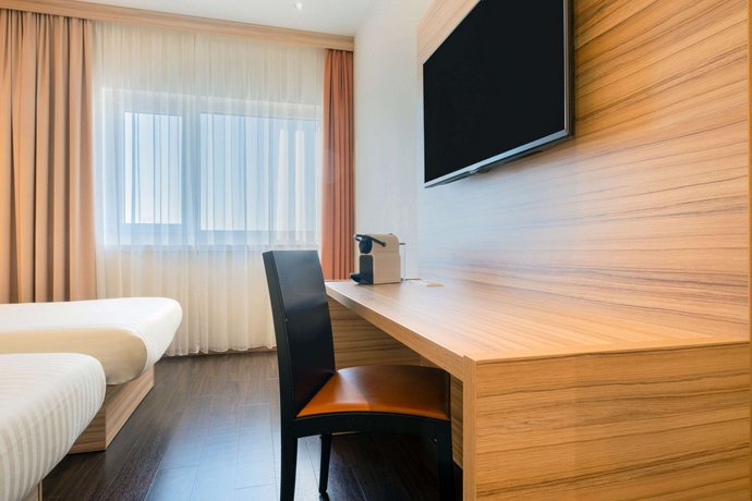 Star Inn Hotel Premium Wien Hauptbahnhof by Quality
