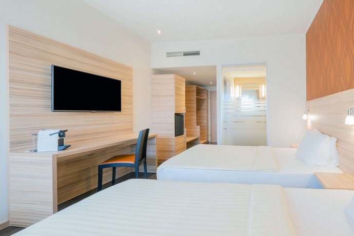 Star Inn Hotel Premium Wien Hauptbahnhof by Quality