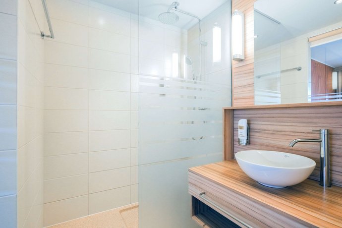 Star Inn Hotel Premium Wien Hauptbahnhof by Quality