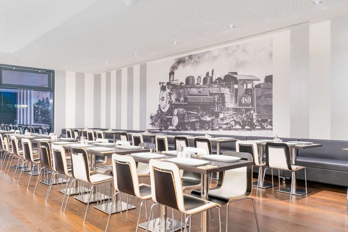 Star Inn Hotel Premium Wien Hauptbahnhof by Quality