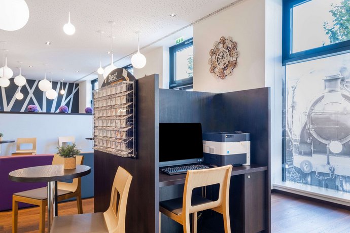Star Inn Hotel Premium Wien Hauptbahnhof by Quality