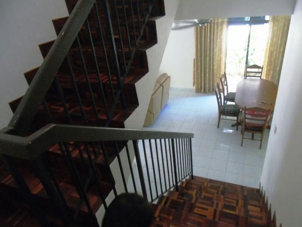 Elizabeth villa