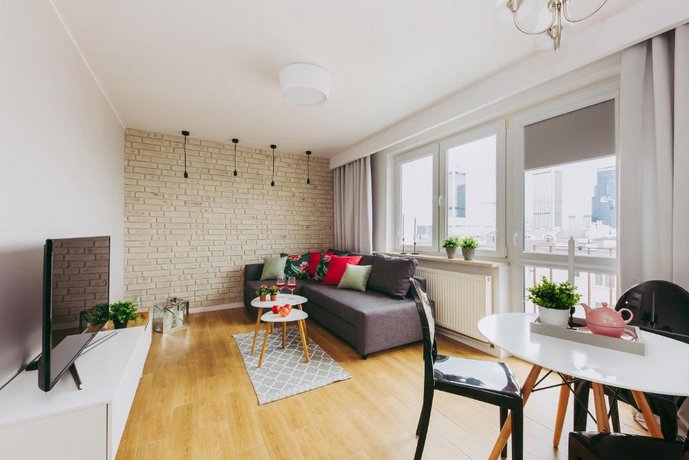 Oomph Warsaw Downtown Apartments