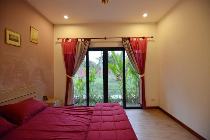 The Eight Green Pool Villa
