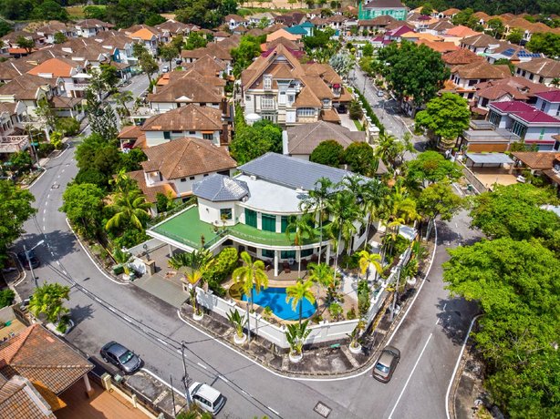 Ivc Villa 2 Luxury Bungalow With Private Pool Batu Ferringhi