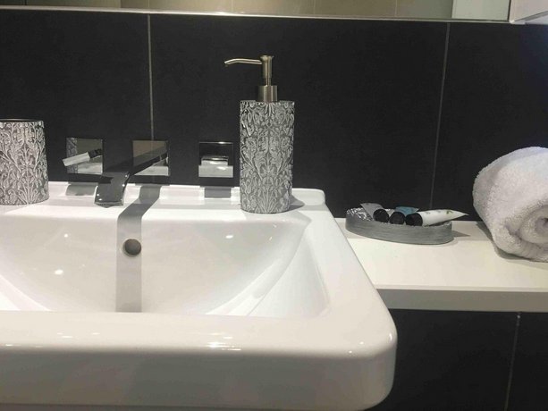 Grand Serviced Apartments