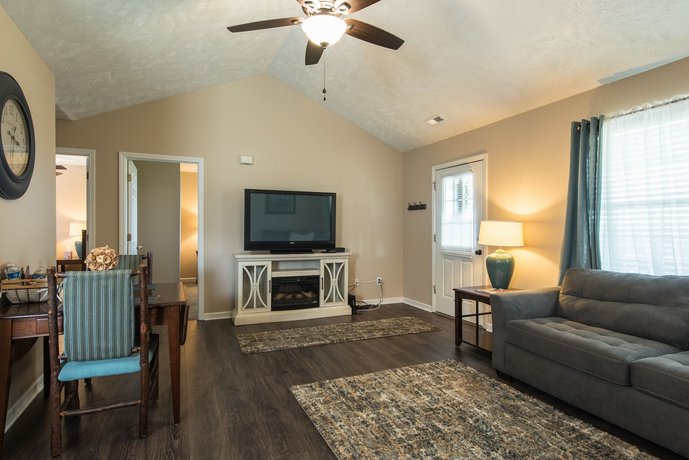 2br Smokey Mountains Getaway