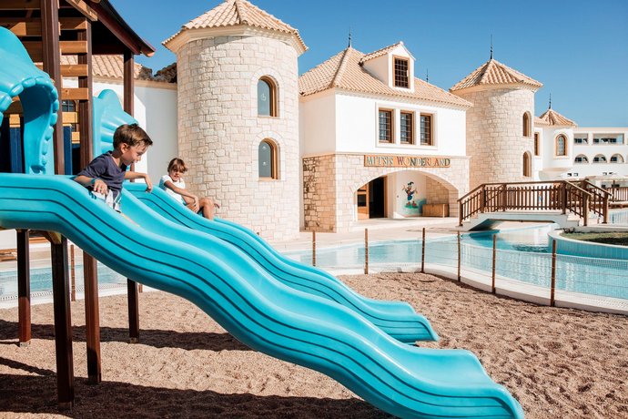 Mitsis Blue Domes Resort & Spa