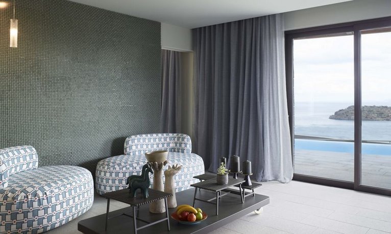 Cayo Exclusive Resort & Spa