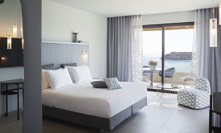 Cayo Exclusive Resort & Spa