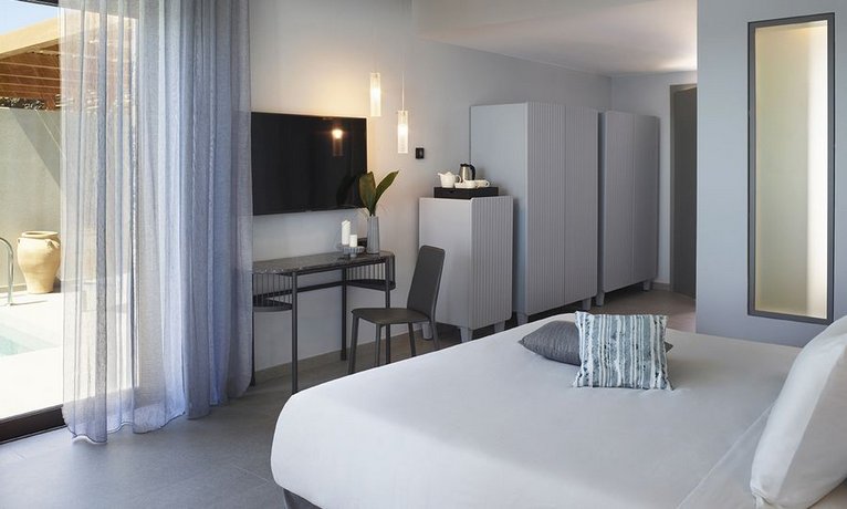 Cayo Exclusive Resort & Spa