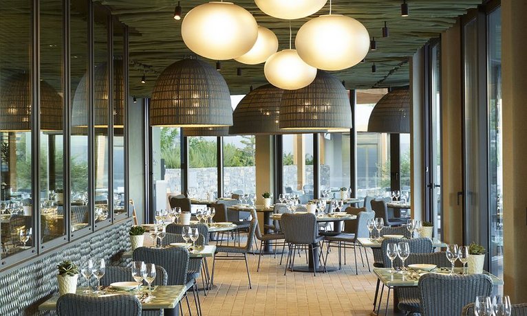 Cayo Exclusive Resort & Spa