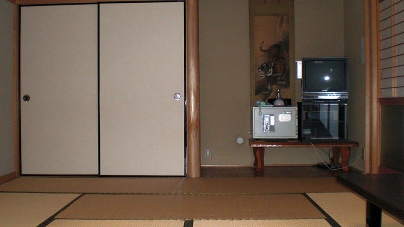 Ryori Ryokan Jumboike