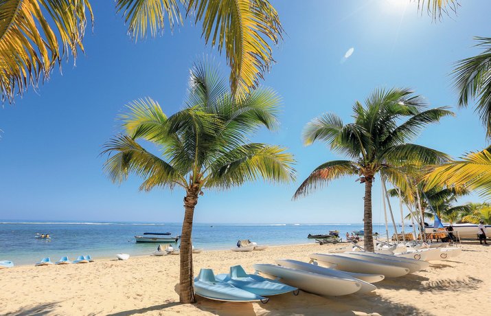 Victoria Beachcomber Resort & Spa Pointe aux Piments Mauritius thumbnail