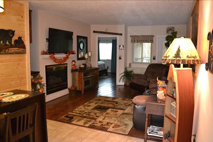 River Place 38 - 3 Br Condo