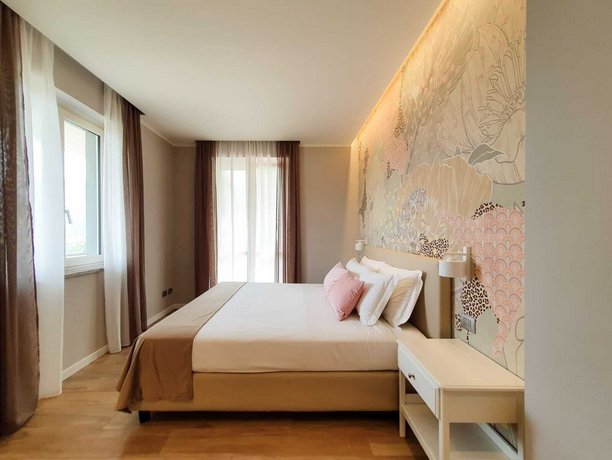 Rota Apartments - Via Torre Bio Spa Carera Italy thumbnail