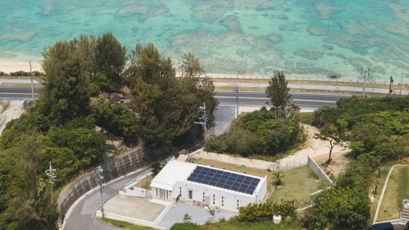 Hermit Hills Apartment in Okinawa COLORS