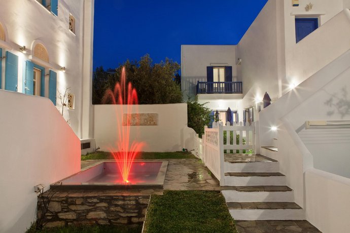 Tinos Aqua Palazzo